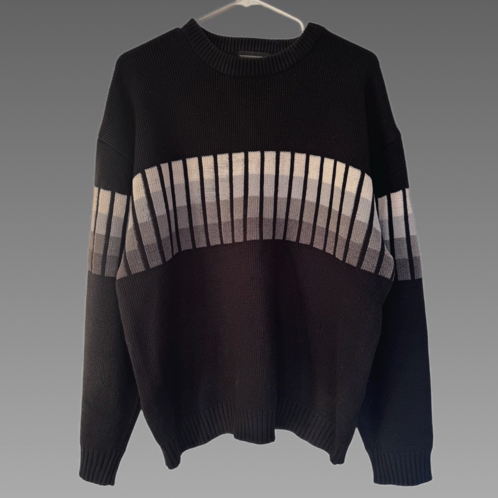 Men’s Barrage Black Sweater W/ Gray & White Stripes‎ Sz Lg